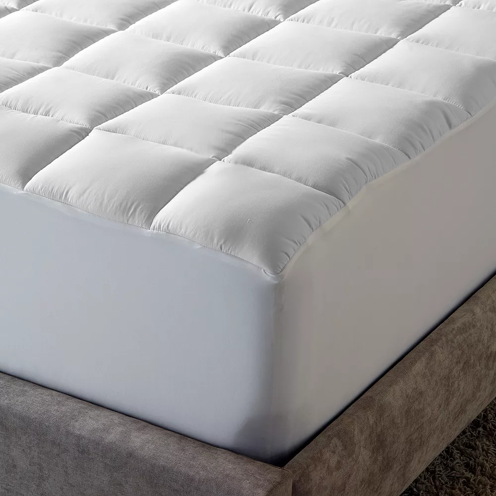 MGM Grand Hotel Laundry Premium Waterproof Mattress Pad