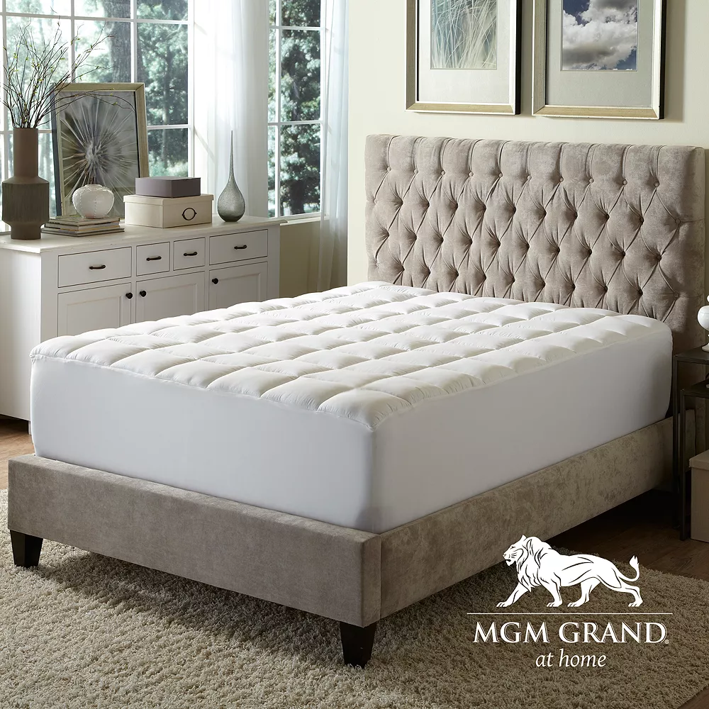 MGM Grand Hotel Laundry Premium Waterproof Mattress Pad - Image 2